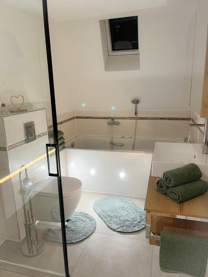 Super Apartment *